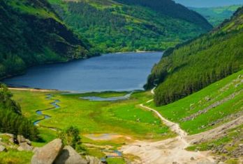 爱尔兰都柏林+基尔根尼一日游/行程可调-中文专车【精选热门景点，高效游玩不走回头路，深度了解文化内涵，贴心服务保障，轻松享受旅程，性价比超高的旅行。】