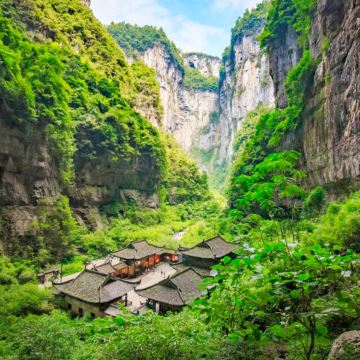 【航空车2-8人团】重庆武隆天生三桥+龙水峡地缝+乌江一日游