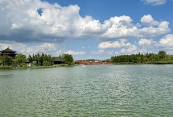 盐城欧风花街+盐镇水街+海盐博物馆+大洋湾一日游-可英文服务【提供多语种服务、全程专车接送、热门景点门票代订一站式旅行服务】