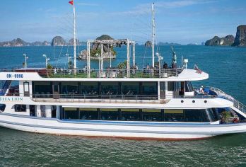 从河内出发：海狮豪华下龙湾游轮 - 五星级一日游（含自助午餐）【河内出发的豪华五星级一日游体验 美味海鲜自助午餐和按摩浴缸放松 乘坐皮划艇或竹船探索美丽的下龙湾】