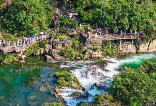 南宁崇左+德天跨国瀑布景区+峒那屿湾【商务小团丨私家团可选】【[全景畅游]德天瀑布集自然美景、边境风情和文化体验于一体的旅游胜地。】