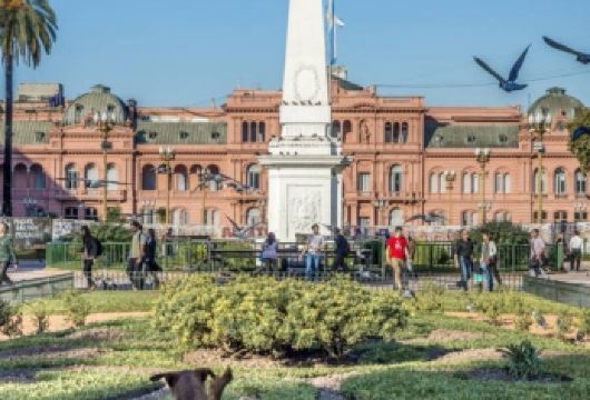 阿根廷布宜诺斯艾利斯+五月广场一日游/行程可调-可定制【包车一日游，解锁旅行新方式！独立车辆配备经验丰富的老司机，为您量身打造专属行程。】