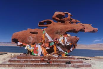 西王母瑶池+昆仑圣泉+无极龙凤宫+玉虚峰【 探秘野生动物】【[拼车纯玩]2-6人小团，随走随停随拍，当天酒店/市区火车站接送，】