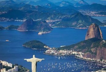 巴西里约热内卢纯享中文行程-4-5个地标景点深度游-安全无忧【专业行程定制，精选热门景点，高效游玩不走回头路，贴心服务保障，轻松享受旅程，性价比超高的旅行。】