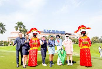 体验胡志明市世界**的高尔夫球场【由 Nelson & Haworth 高尔夫球场建筑师设计 距离胡志明市中心仅几分钟路程，可体验宁静的自然风光。 享受便捷的酒店接送服务。】