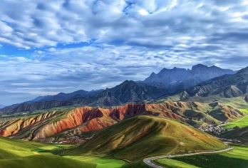 卓尔山+祁连山大草原一日游【上门接·治愈系风景·雪山草原】【[走走停停赏美景]227国道、边走边玩、随处是美景，觉得哪里好看，再安全的前提下可以停车游玩】