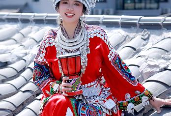 恩施+梭布垭石林【独立团，2~8人小团】一日游/自营发班【[安心]1对1微信管家24小时贴心服务！司机24小时VIP专车接送机/站，多重保障让出行更加安心！】