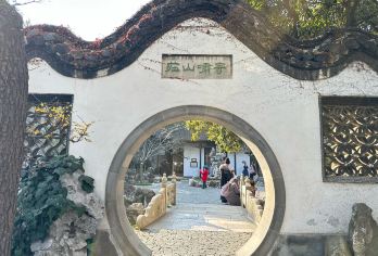 骑鹤下扬州——何园人工讲解【十年本地旅行社&可拼团可包团】【专业导游深度讲解，聆听园林典故】