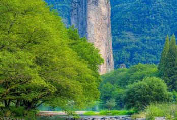 商务车丨可选英文导游丨杭州出发 缙云仙都景区【[精选景点]欣赏江南水乡美景，体味烟火人间！】