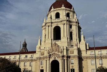 美国洛杉矶一日游包车~格里菲斯天文台-好莱坞等【精选老司机】【包车一日游，解锁旅行新方式！独立车辆配备经验丰富的老司机，为您量身打造专属行程。】