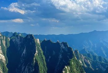 陕西-西安：华山一日游 【包车｜一单一团｜中英小语种导游】C【灵活定制路线与时间，满足个性化出行需求，自由度高。】