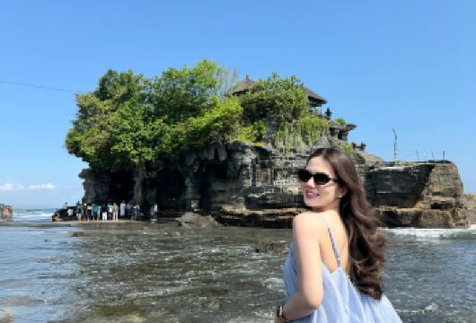 巴厘岛纯玩一日游：情人崖+海神庙+神鹰广场+金巴兰海滩日落【[玩家级路线]独立成团全程中文司机专车接送，体验巴厘岛特色人文风格及美景】