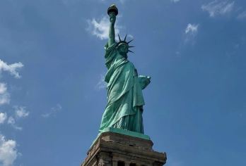 美国纽约自由女神+华尔街+帝国大厦-市区经典一日游-新品优惠【专属客服和本地中文司机，一家一团包车】
