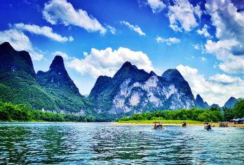 【私家团】漓江三星船/竹筏+遇龙河/银子岩丨桂林阳朔一日游【一样的路线玩漓江阳朔，我们多2个网红景点[千龙岭+百年古桥富里桥]】