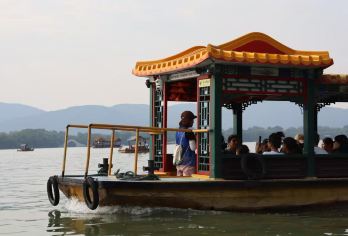 慕田峪长城 + 颐和园一日游【每日7:30出发】回程鸟巢解散【[品质保证]王府井金宝街专属车场，品牌服务实力体验，正规安全。含长城门票及摆渡车+颐和园门票。】