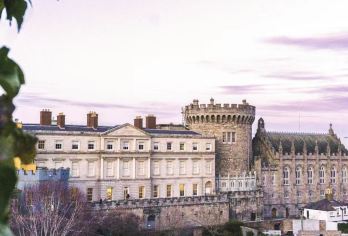 爱尔兰都柏林市区经典游【中文司机10小时包车】【私人定制市区经典一日游，可根据您的想法调整行程安排】