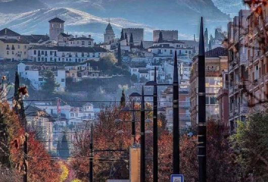 西班牙格拉纳达市区精华线路-阿尔罕布拉宫等-可包车-精选【专属客服和本地中文司机，一家一团包车】