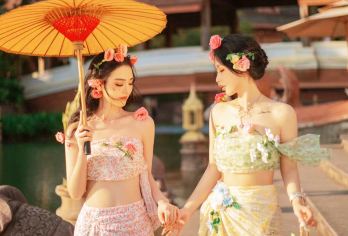 【皇家御园+田园牧歌】曼听御花园 + 曼远村6人小团一日游【亲子优选·小团专享，带娃穿傣装，游御花园，探访《向往的生活》！ 趣味互动，行程轻松，拒绝拥挤】