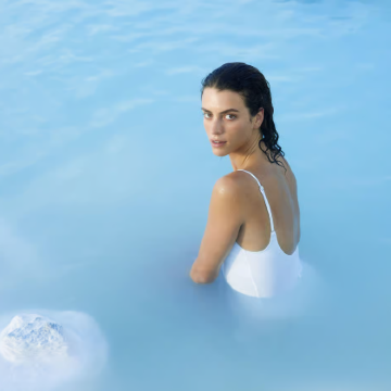 冰岛 黄金圈+火山口湖+蓝湖温泉一日游 含温泉门票/小团接送