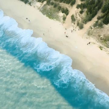 茂名出发打卡电白中国笫一滩+童子湾+晏镜岭包车一日游
