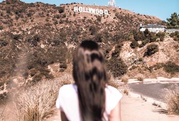 美国洛杉矶经典市区一日包车游【前往格里菲斯天文台与好莱坞标志打卡合影，整座洛杉矶尽收眼底】