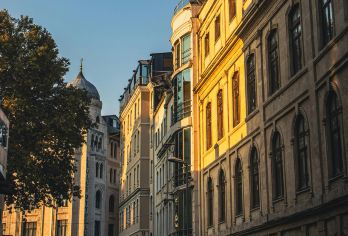 澳门深度小团一日游【纯玩20人团·深圳出发·澳门大学】【大三巴、大炮台、恋爱巷，深度感受澳门历史脉络；路环渔村、圣方济各教堂，体验离岛慢生活。】