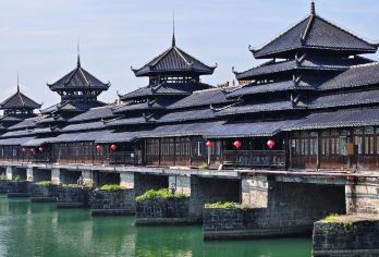 湖南怀化万佛山+芦笙鼓楼+芋头侗寨包车一日游可英文服务【可提供英文及小语种导游服务-往返接送-可选导游-可代订门票】