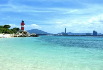 海南三亚西岛+后海湾+崖州湾一日游【珊瑚礁保护区内潜水观鱼群，彩色小巷直通海边】