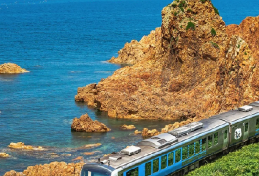 北海道包车一日游【津轻海峡】松前城+福岛町白神号景观列车体验【服务时间：本产品为中文司机专车出行，服务时长为10小时，包括往返接送、景点参观及用餐时间】