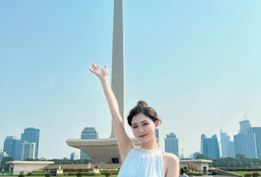 雅加达市区一日游【缩影公园+独立广场+清真寺+圣母大教堂】【[多景点感受]清真寺、独立广场、历史博物馆一键打卡，总有您喜欢的景点能慢慢体会】