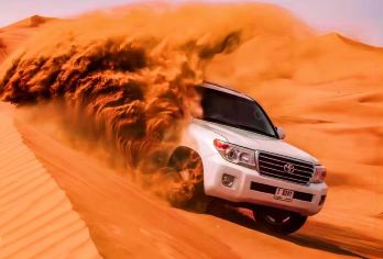 迪拜沙漠营地体验一日游【网红沙漠冲沙骑骆驼特色表演酒店接送】【[活动丰富]酒店接送+沙漠冲沙+舞蹈表演+汉娜手绘+骑骆驼+晚餐，丰富营地活动】