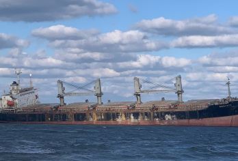 威海天鹅湖+布鲁维斯号沉船+孤独公约+那香海半日游/小团接送【[保证发团]下单即成团，一人可定，可放心下单，随车可带行李，可接送高铁站】