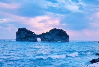 和歌山南纪白滨TORETORE海鲜市场三段壁千叠敷白良滨【TORETORE市场｜鲸吞太平洋鲜甜盛宴】