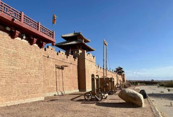 敦煌—玉门关&雅丹国家地质公园（独立包车游）【行程可调 | 中文服务 | 省心出行 | 多种车型可选5-20座】