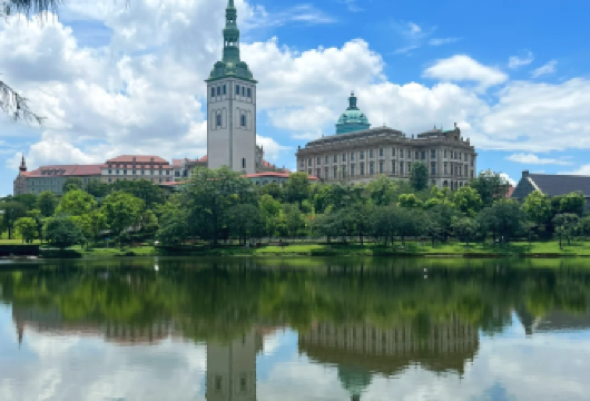 东莞可园+西溪古村+松山湖公园1天游【私家团+上门接送】R2【私家旅行：一单一团，不拼客，专属旅行 品质服务：5座/7座车上门接送，专职司机护航】