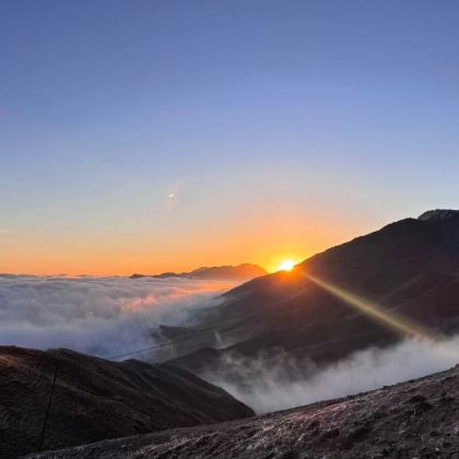 日出·云海·雪山·拉脊山日出+塔尔寺+宗喀拉则半日游