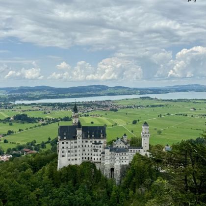 德国慕尼黑往返新天鹅堡高天鹅堡-阿尔卑斯湖上阿莫高-包车精选