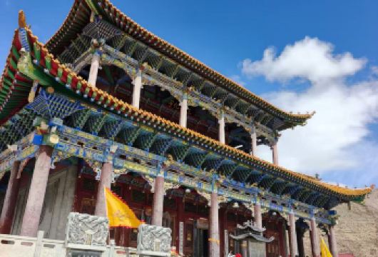 可可西里+昆仑山口+无极龙凤宫+玉珠峰冰川一日游【行程自由，浏览时间充裕，随走，随拍+无极龙凤宫+可可西里观景台+昆仑山口+玉珠峰】