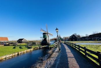 荷兰风车村+拦海大坝+羊角村一日游【赠游船、含酒店接送】【包含羊角村游船一小时[价值15欧元]】