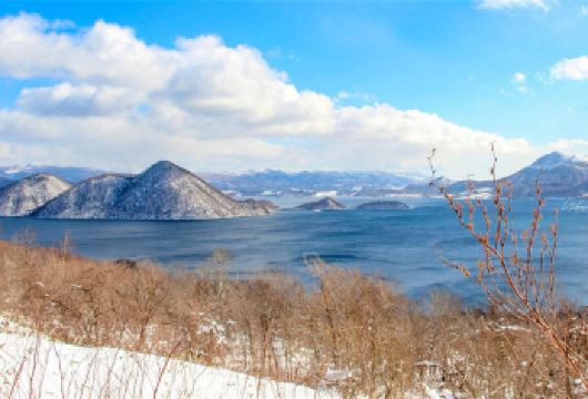 日本 北海道 登别洞爷湖拼车一日游（昭和新山熊牧场+地狱谷）【体验冬季北海道北国风光】