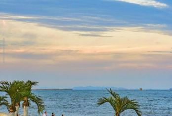 青岛往返日照五莲山+万平口+灯塔+世帆赛基地一日游可英文服务【可提供英文及小语种导游服务-往返接送-可选导游-可代订门票】