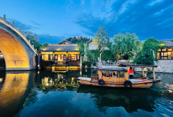 【古北水镇】十人小团/私家小团&私多种语言可选沟通无障碍【「“一家一团·无忧行”·全程家庭管家+弹性时间自由掌控」】