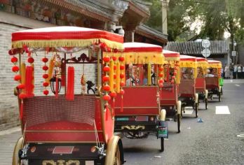 北京什刹海黄包车漫游，穿胡同遇恭王府与银锭桥【黄包车慢游视角，贴近胡同烟火，比步行省力、比自驾灵活】