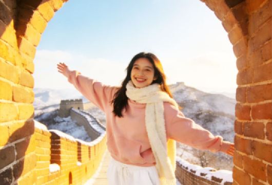 北京慕田峪长城一日游·可上门接·赠阿迪双肩背包·赠长城上讲解【[上门接]五环内免费上门接，请在您的酒店或家里等待我们的司机到楼下接你！】