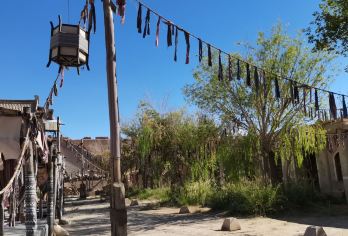 甘肃一日游/阳关景区+鸣沙山月牙泉+西千佛洞+敦煌古城【热门景点，10小时VIP小团服务】