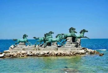 烟台养马岛+朝阳街+海昌渔人码头一日游【巴士团丨8人小团】【[网红线路]经典巴士团/2-8人小团/全程管家式服务/亲子假期/情侣蜜月】