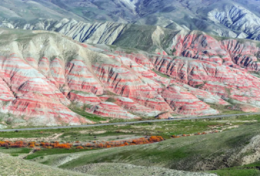 巴库古巴/糖果手杖山/沙赫达格之旅【跟团+英文导游/包车】【在 Guba，客人将熟悉地毯编织，并在 Guba Gecresh 森林休息，那里没有阳光照射】