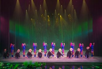 丽江拉市海茶马古道骑马+会所皮划艇+丽水金沙表演门票【丽江古城附近接送】