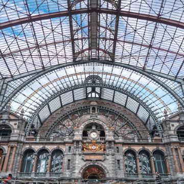 比利时安特卫普中央车站 + 根特双城精华包车一日游