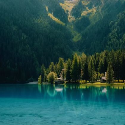 意大利多洛米蒂卡雷扎湖 - 休斯山 - 布莱耶斯湖-迷人仙境